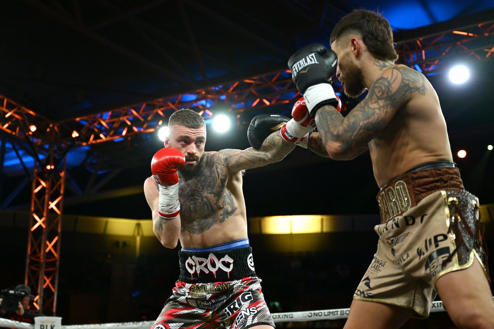 Lewis Crocker vs Liam Paro: Fight video highlights Lewis Crocker vs Liam Paro: Fight video highlights