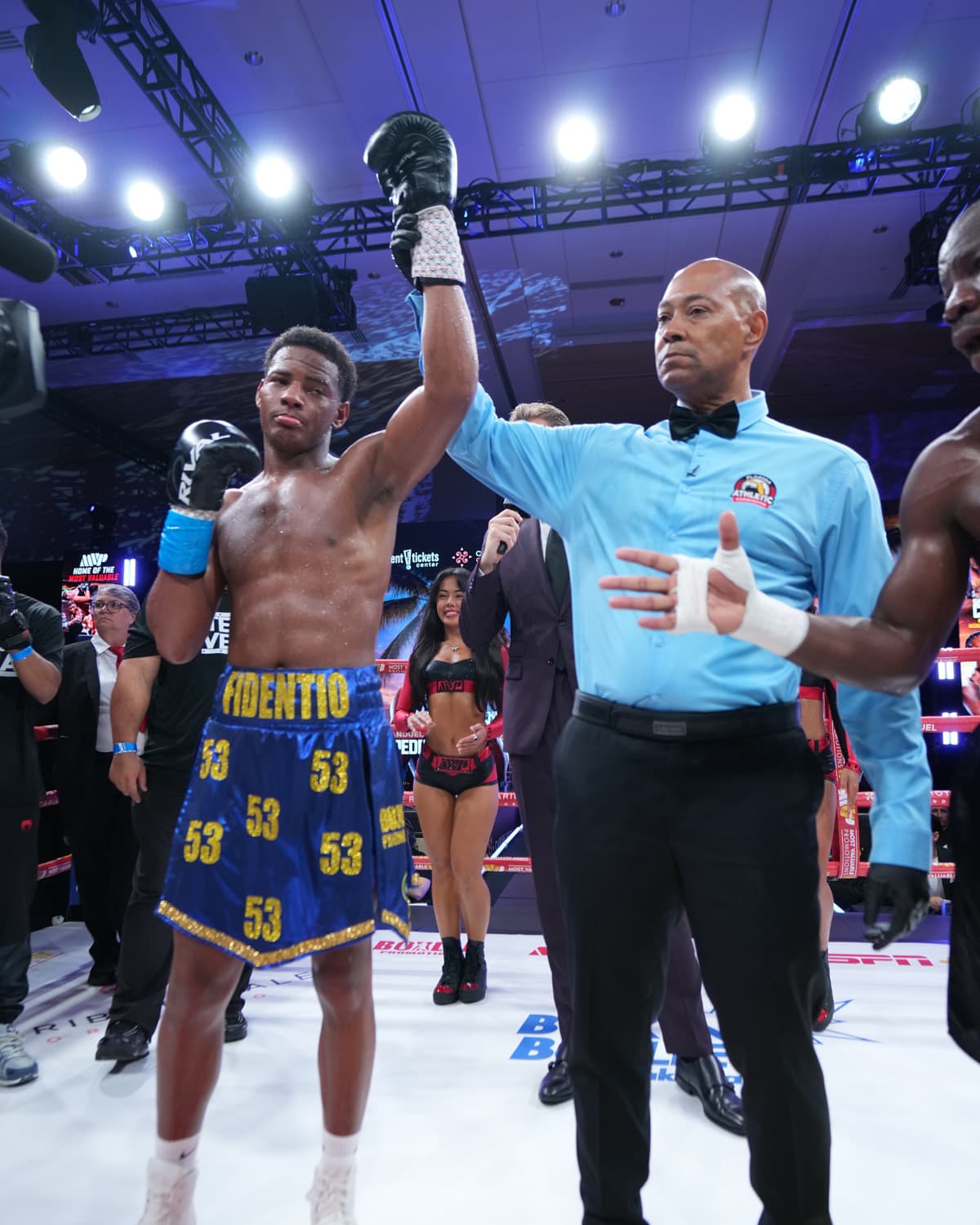 Pedro Veitia has his hand raised after victory over Taiwo Afolabi
