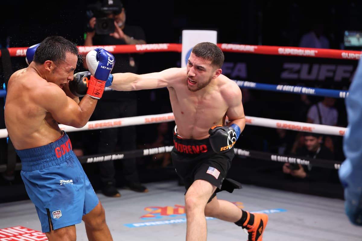 Emiliano Moreno lands a punch during his bout against Arnold Gonzalez