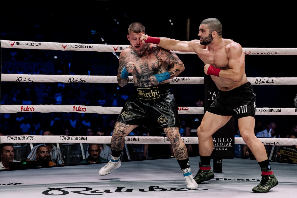 Leonardo Damiani lands a punch during his bout against Andrea Bicchi