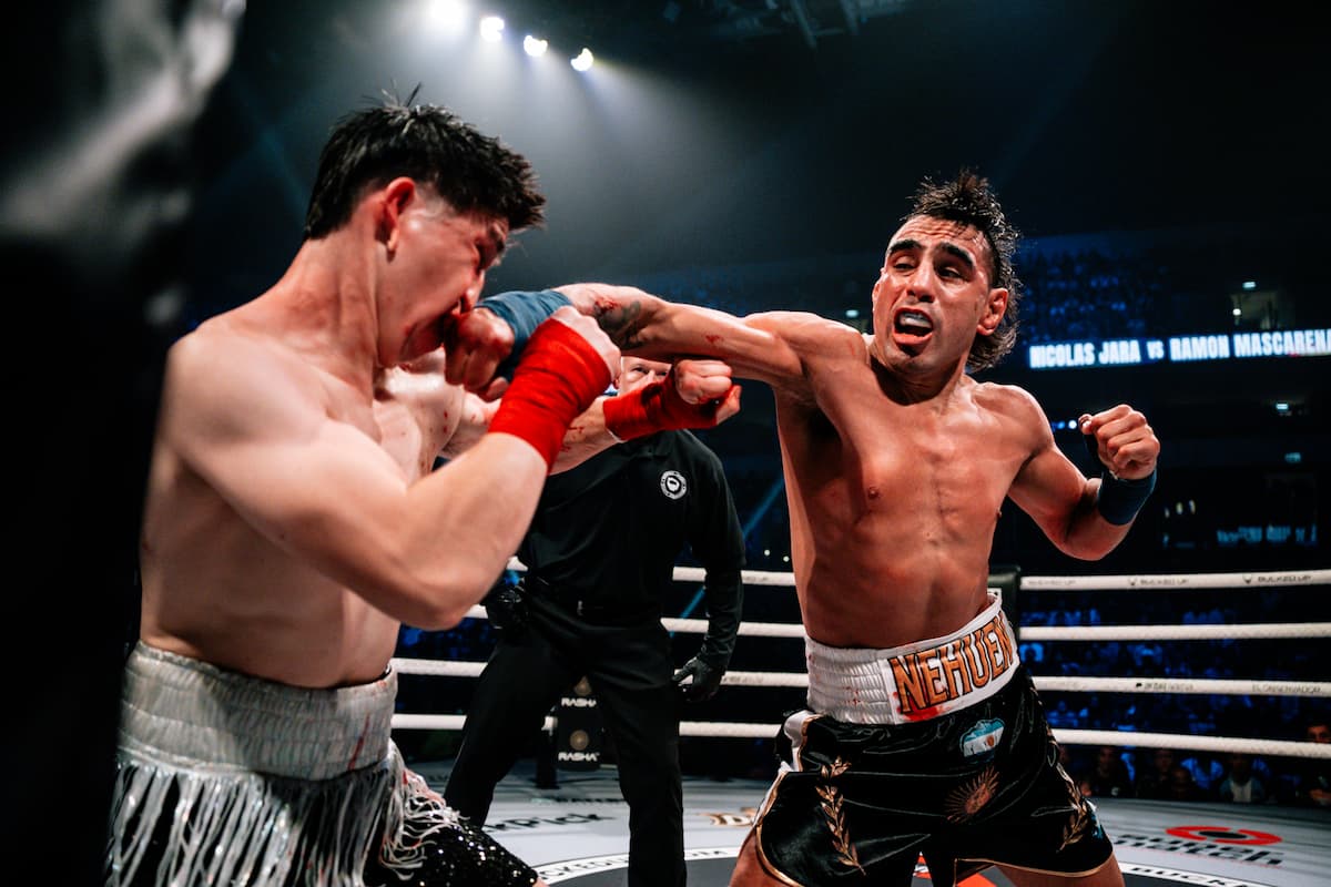 Nicolas Ezequiel Jara lands a punch during his bout against Ramon Mascarena