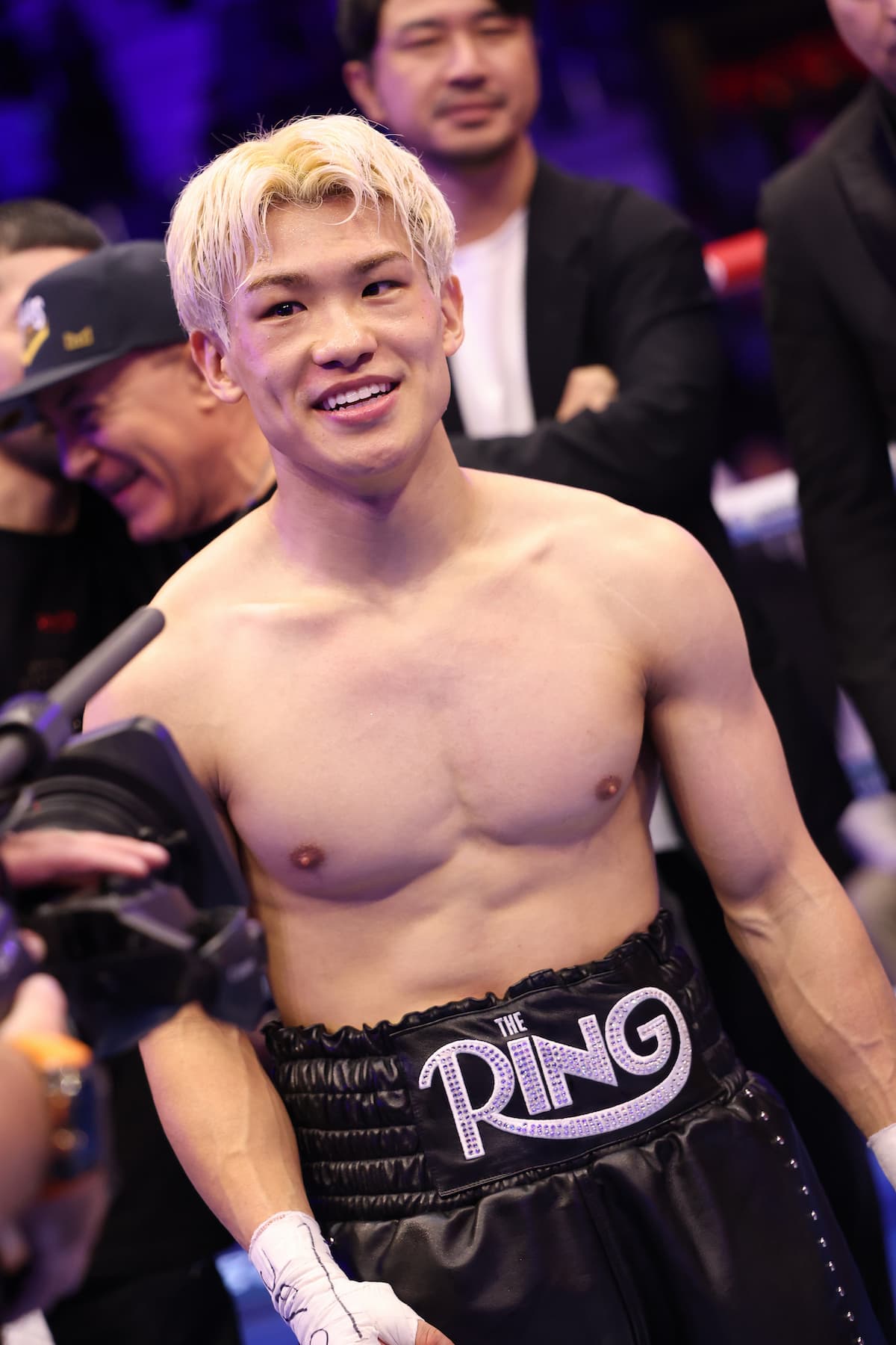 Reito Tsutsumi celebrates after his victory over Alvino Herrera Meza