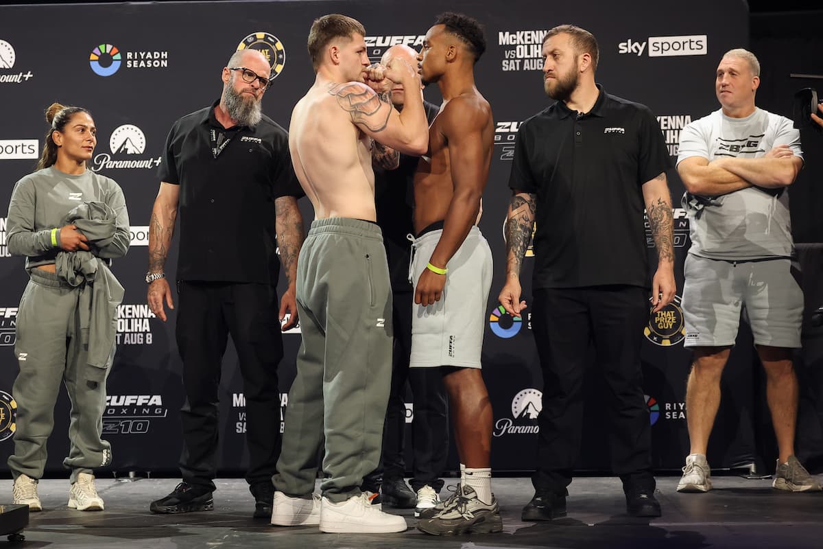 Callum Walsh and Tyler Denny face off during the ceremonial weigh in