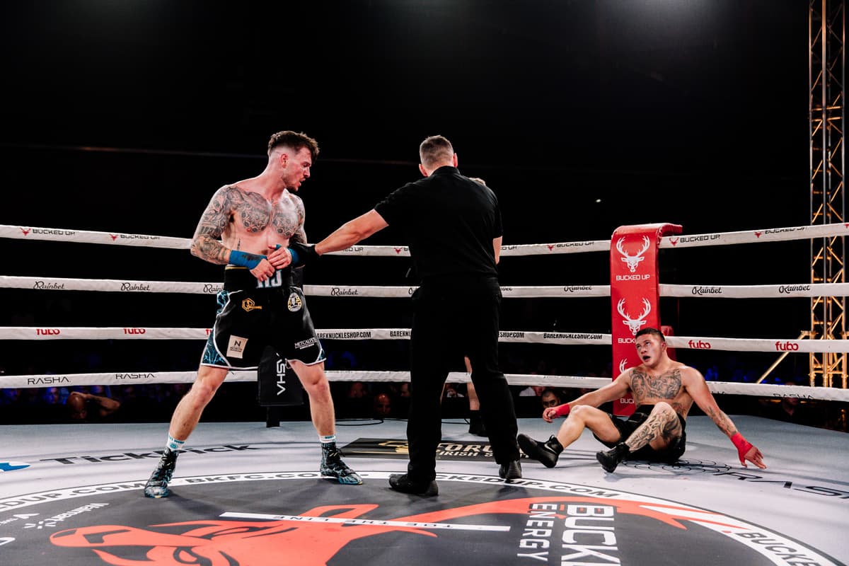 KJ Metcalfe knocks down Owen Webster during their bout