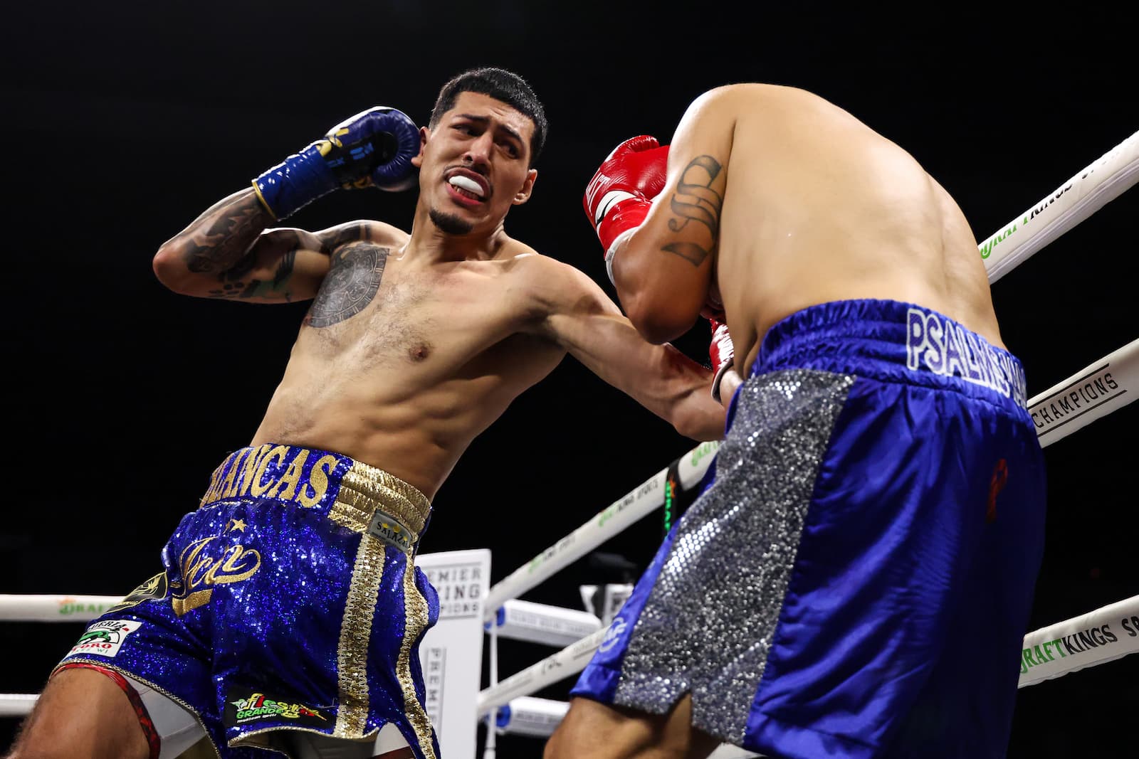 Video: Daniel Blancas stops Sergio Jimenez in seventh round Video: Daniel Blancas stops Sergio Jimenez in seventh round