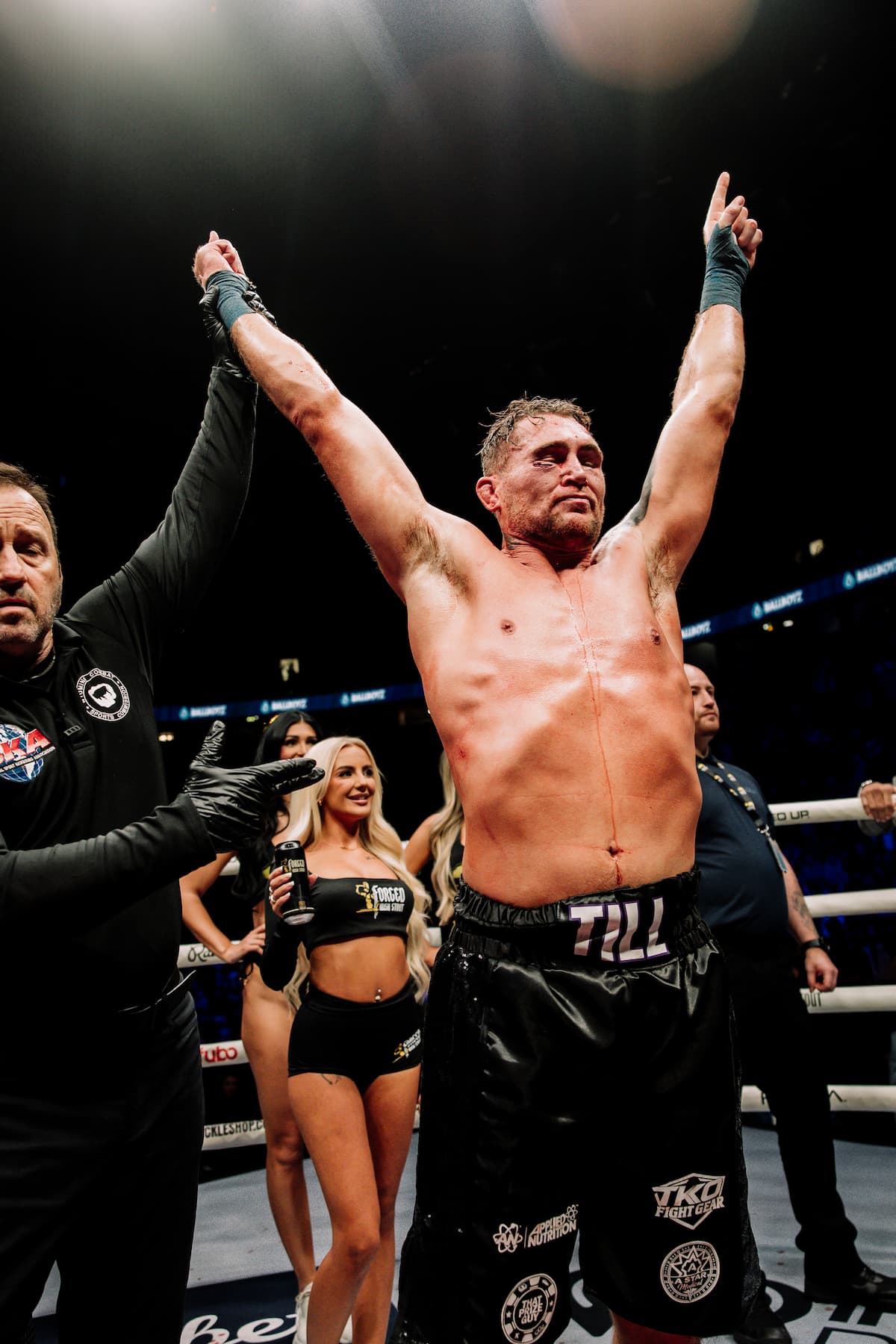 BKFC 94 live results: Darren Till beats Yoel Romero by decision - Video - FIGHTMAG