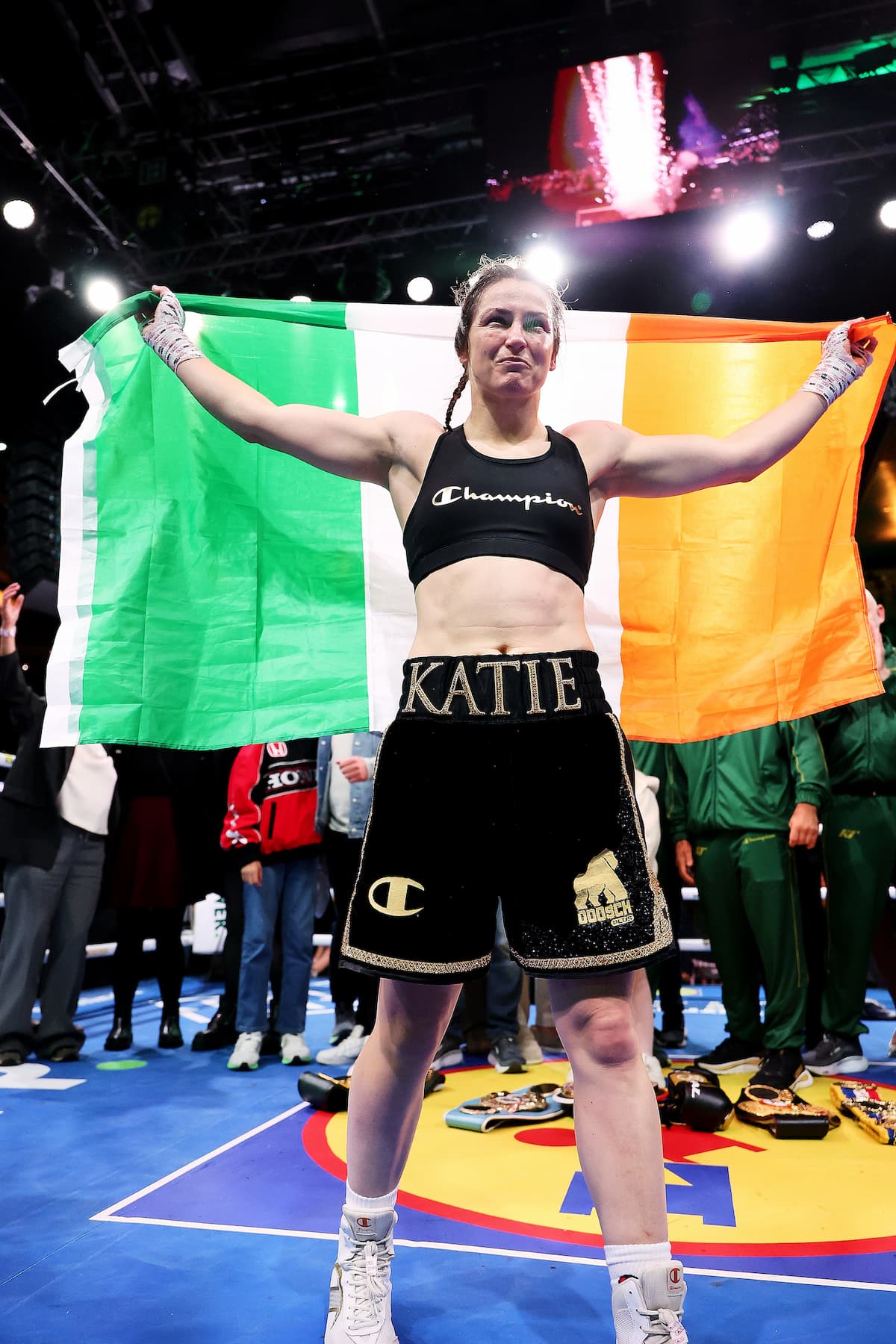 Katie Taylor with the Irish flag after her victory over Flora Pili