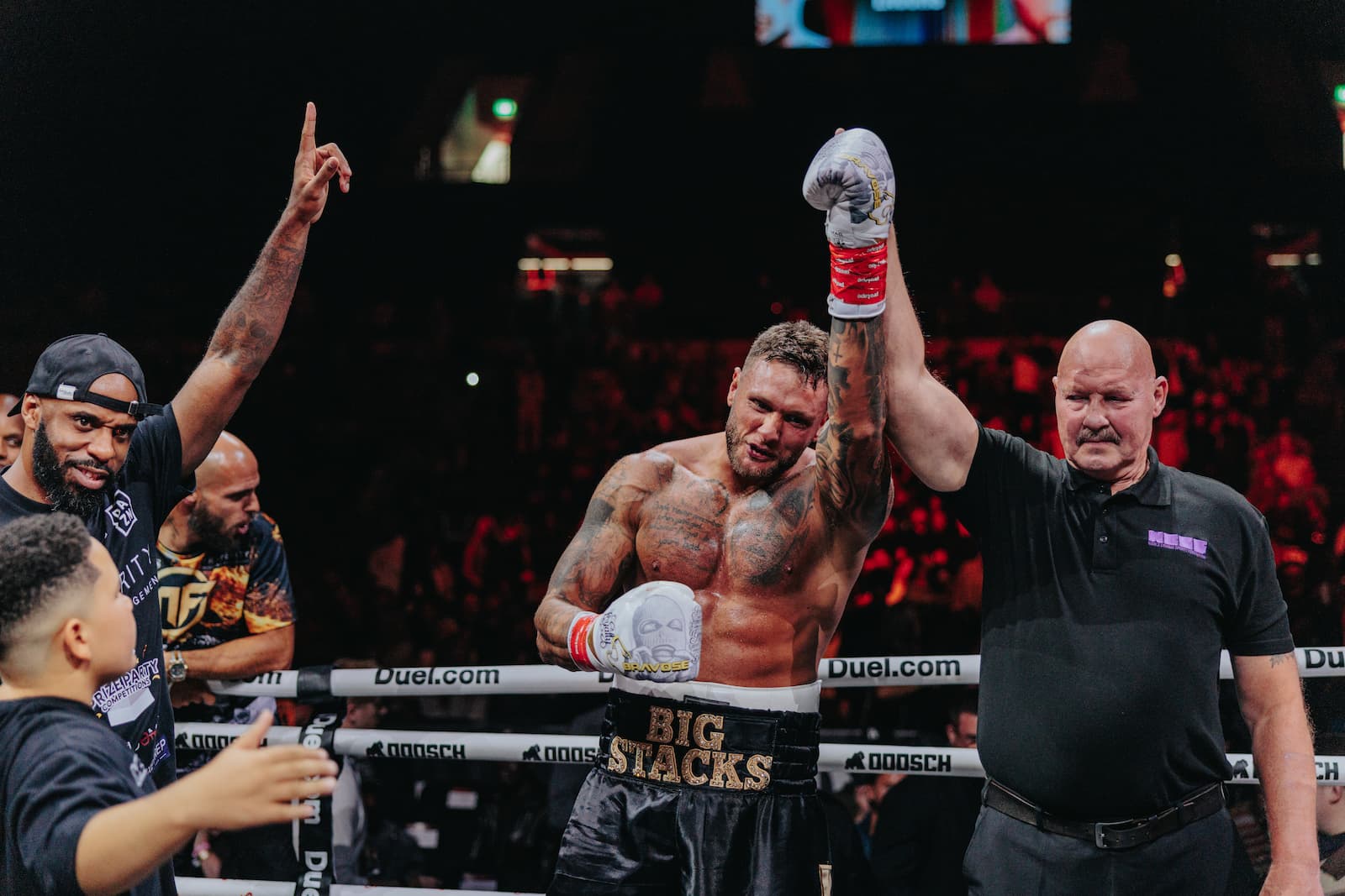 Video: Big Stacks beats James Collins by decision