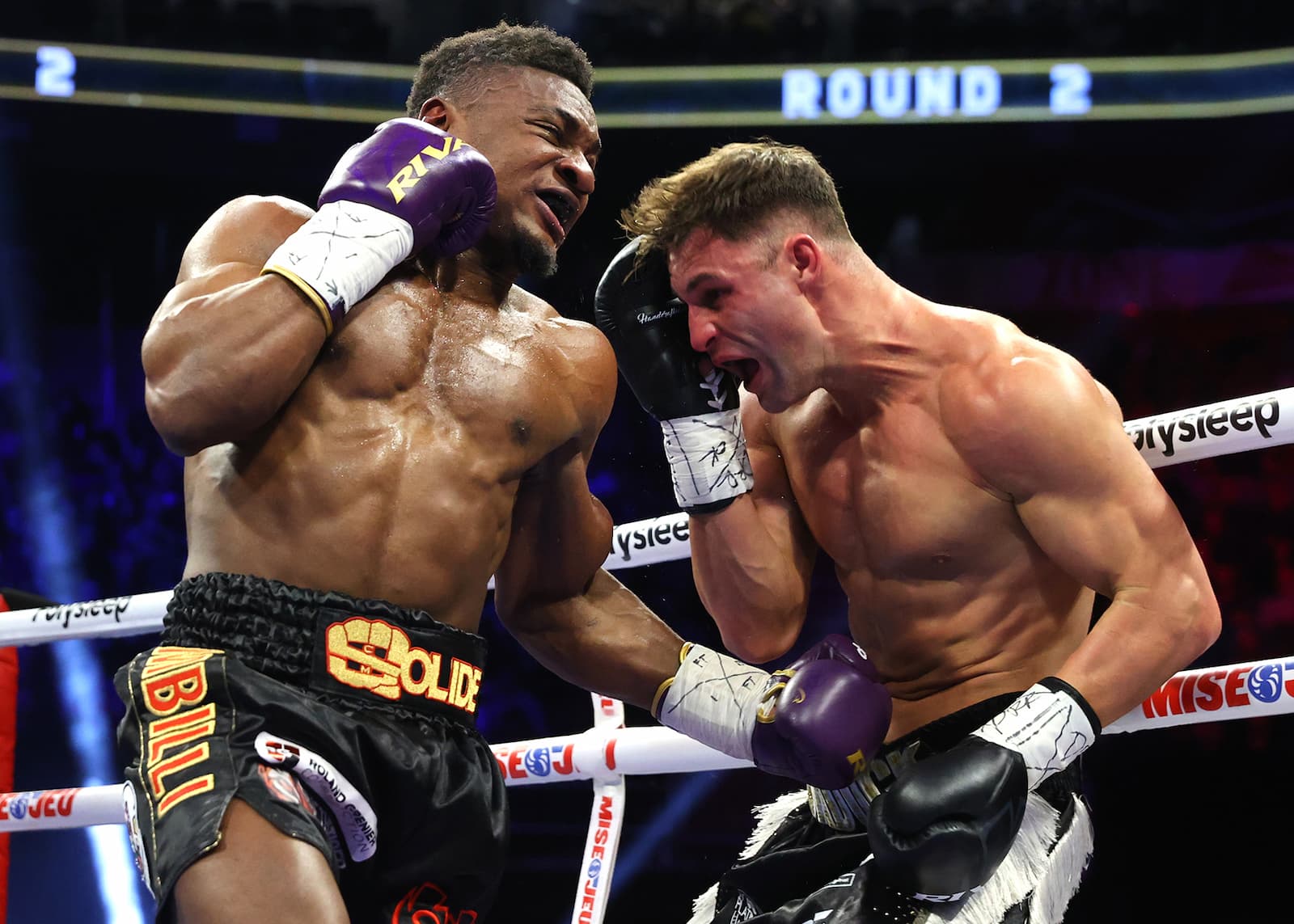 Video: Christian Mbilli stops Rohan Murdock in six rounds