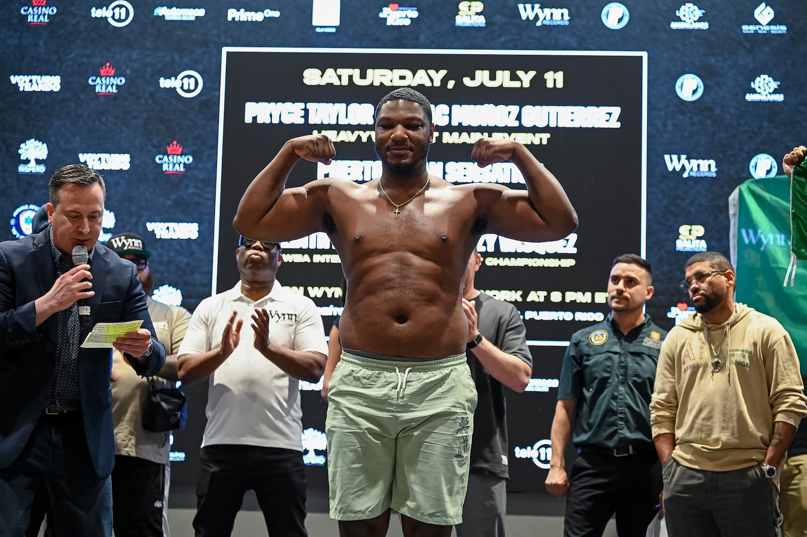 Pryce Taylor and Sardius Simmons join Perez vs Rivera undercard